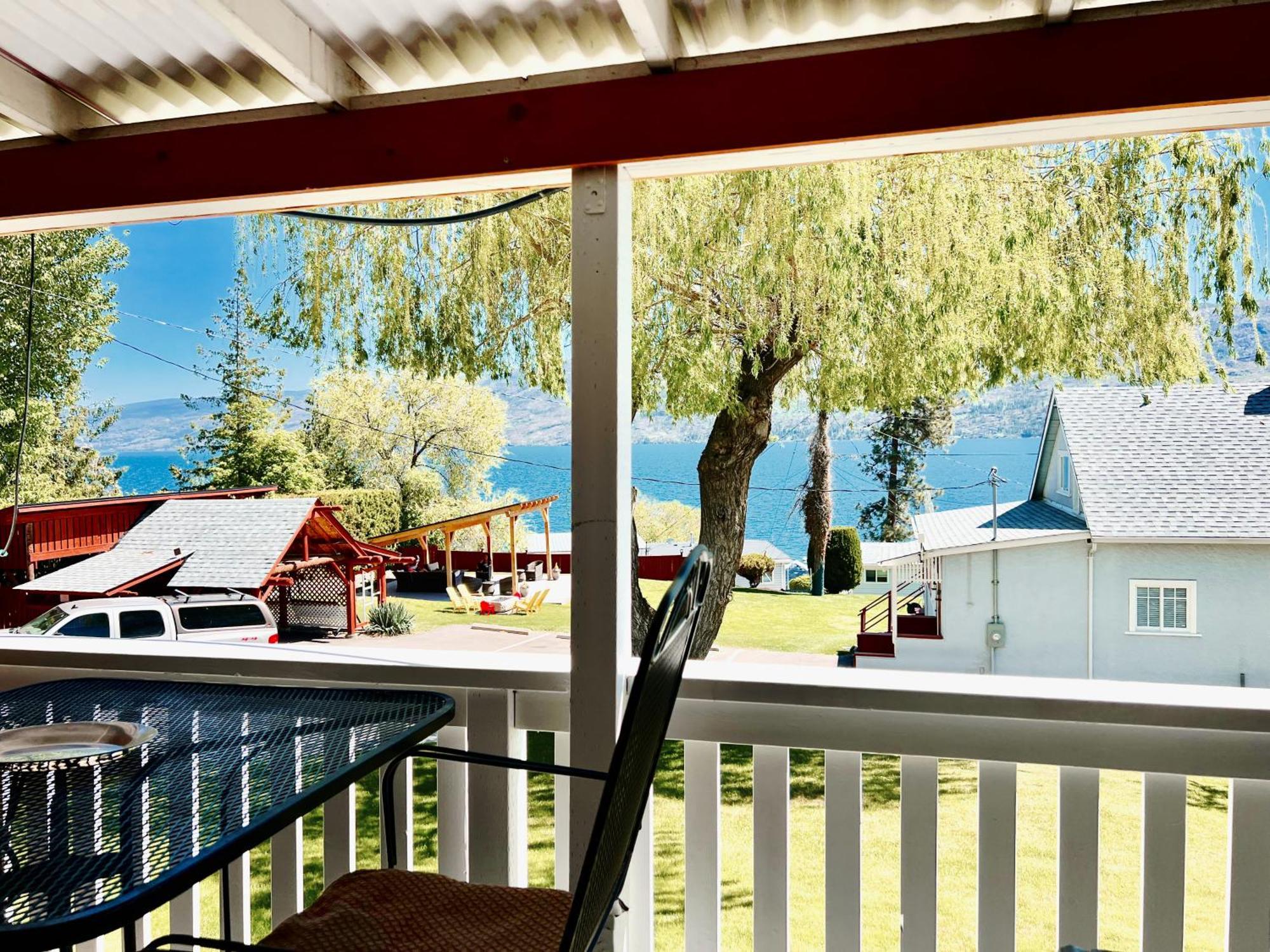 Peachland Beach Resort Exteriér fotografie